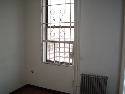 Rented by Chartwell Manhattan Realty | media 8