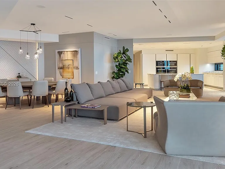 18555 Collins Ave #4705 — Photo 10