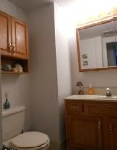 206 Ryerson Rd — Photo 9