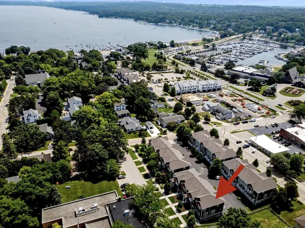 165 Second AVENUE, Fontana, WI 53125