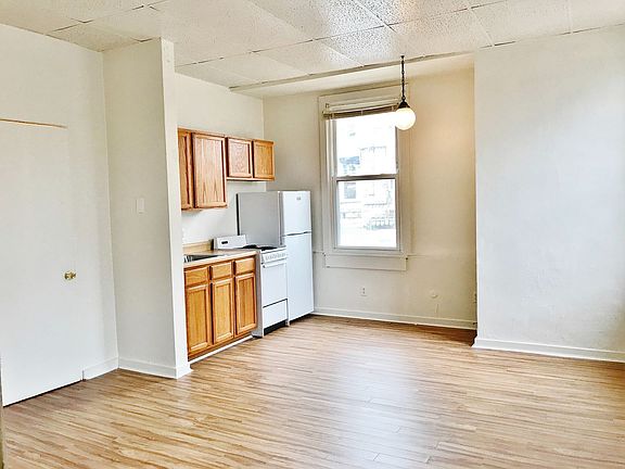 5th image of 5429 Stanton Ave APT 2