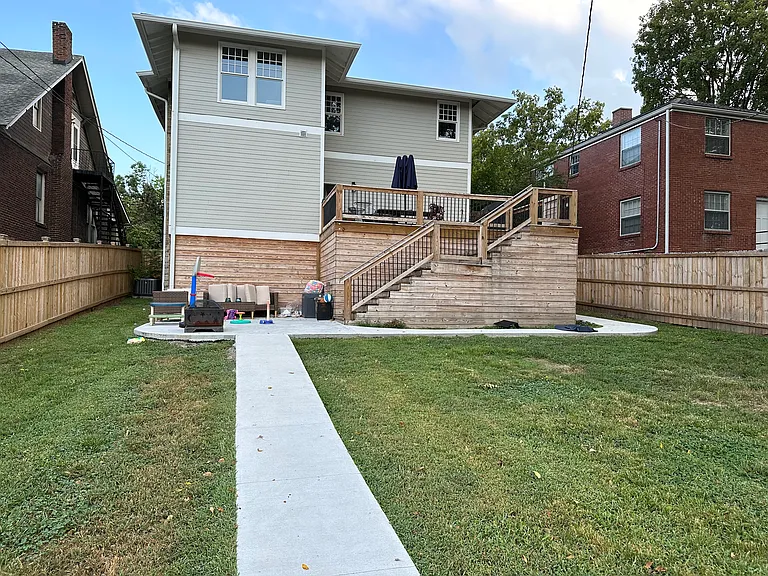610 Russell St — Photo 5