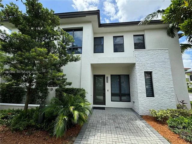 8283 NW 47th Ln — Photo 11