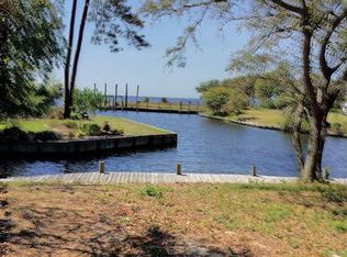 4615 Soundside Dr, Gulf Breeze, FL 32563