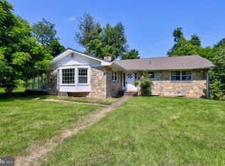 18197 Gore Ln, Leesburg, VA 20175