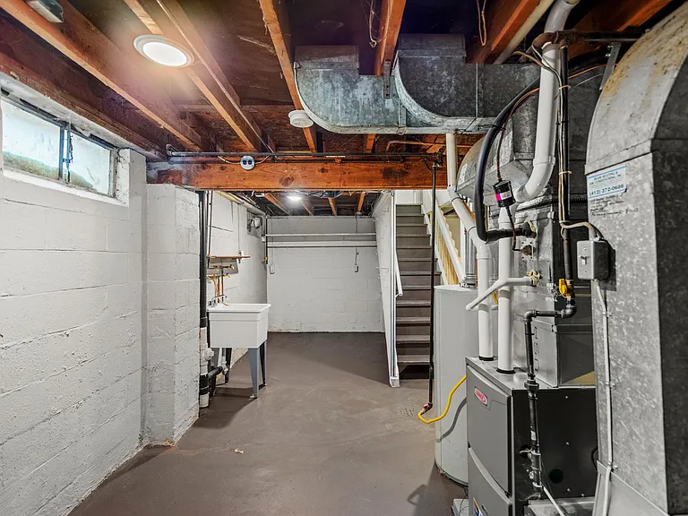 414 Elwood Dr — Photo 18