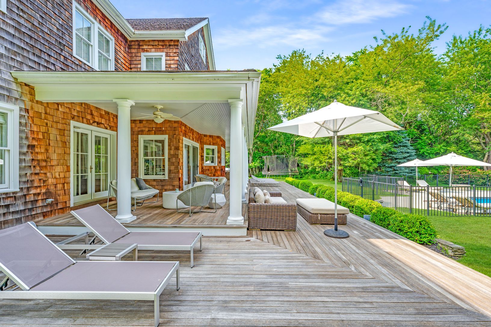  Open porch