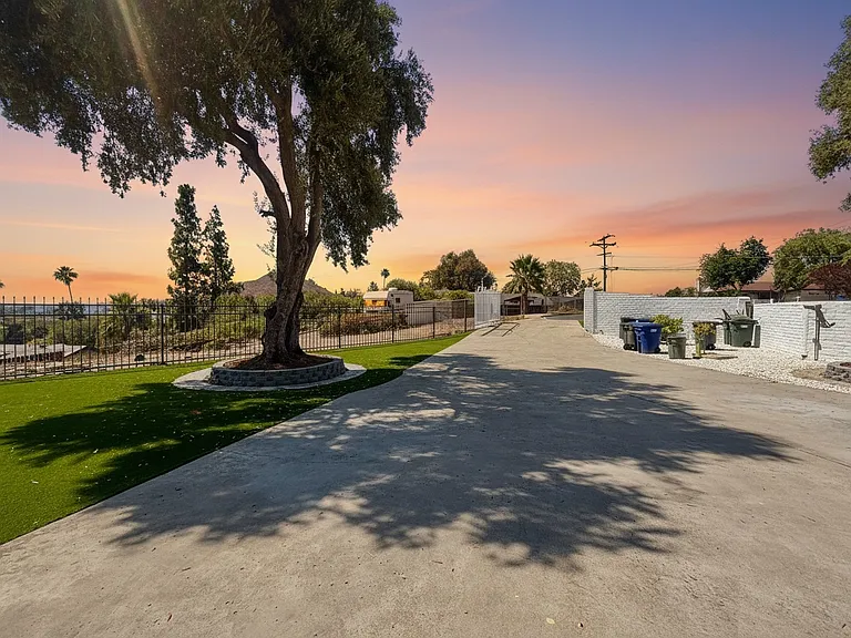 1698 Via Elisa Dr — Photo 4