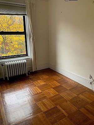 5th image of 39 W 69th St APT 4B