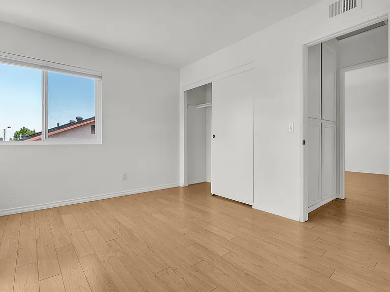 2750 N Canal St — Photo 29