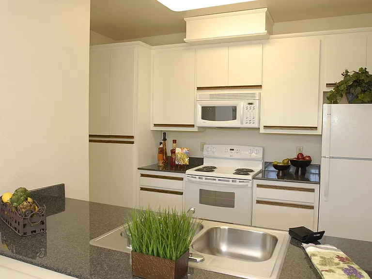 Sierra Lofts — Photo 14