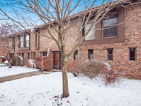 2nd image of 2806 Churchill Dr #31