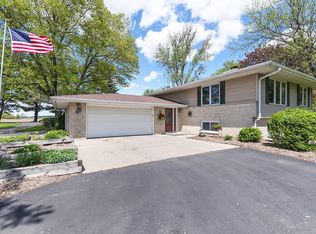 5288 W Netherwood Rd, Oregon, WI 53575
