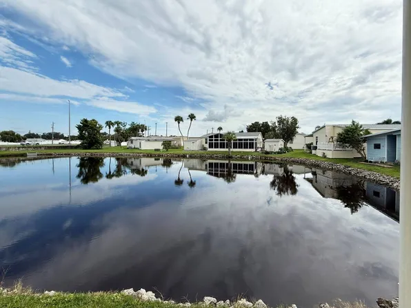 218 Dordrecht St, Ellenton, FL 34222