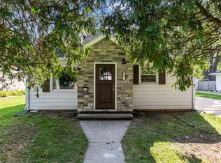 1624 S Jackson St, Appleton, WI 54915