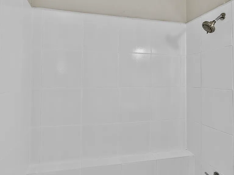 550 Harding Pl #E103 — Photo 6