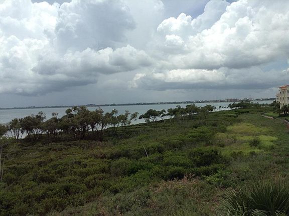 Home For Sale In Harbour Isle