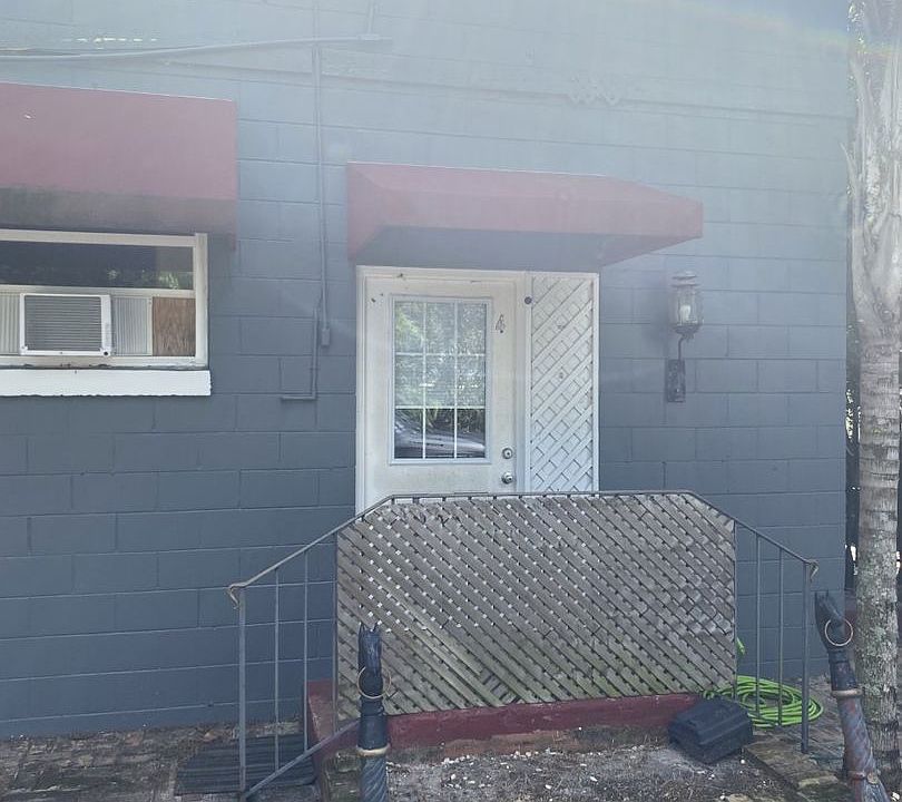 1st image of 7306 Earlwood Ave #4