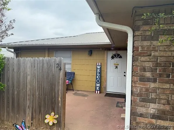 101 Doris Dr #24, Sallisaw, OK 74955