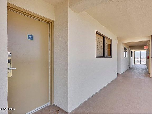 3rd image of 2700 N Lumina Avenue N Unit 817