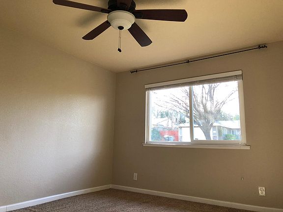 5th image of 124 Sierra Woods Cir