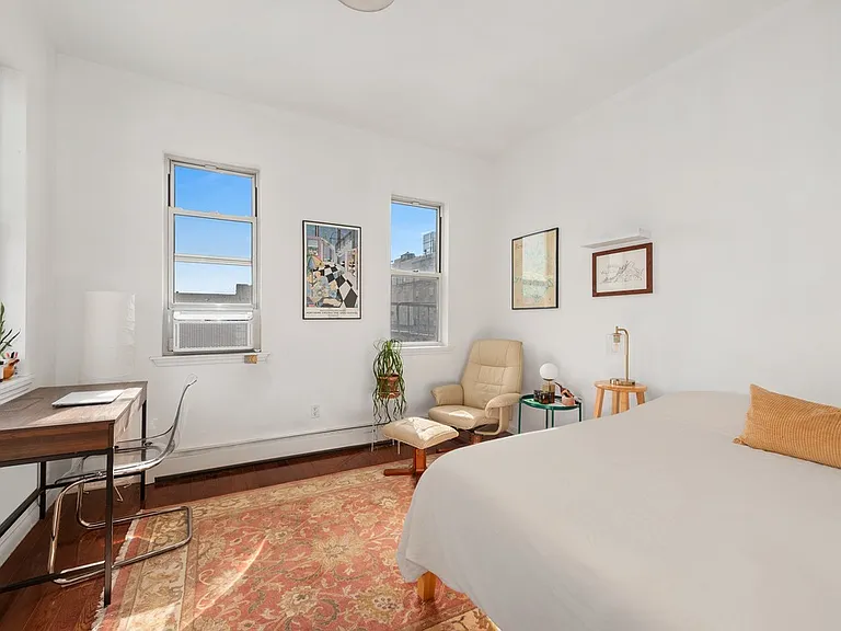 25 Bogart St #3N — Photo 1