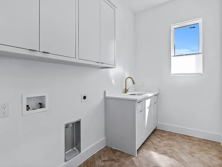 410 Avenue L #B — Photo 33
