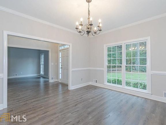 5th image of 1095 Larosa Dr