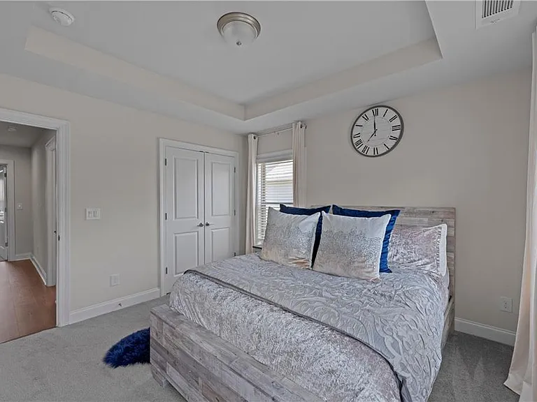 2042 Violet Ln — Photo 40