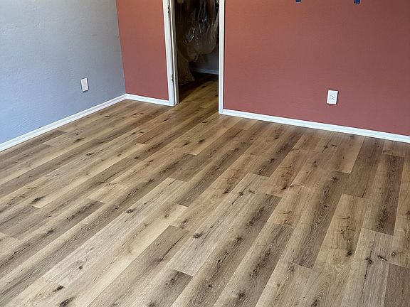5th image of 2863 E Pinchot Avenue