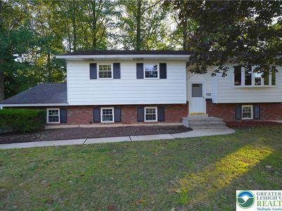 1125 Shadow Oaks Ln, Slatington, PA, 18080