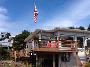 3946 SW Fehrenbacher Dr, Waldport, OR 97394