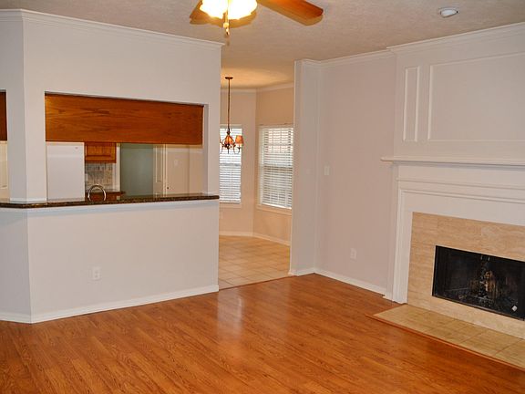 5th image of 7811 Shangrila Ln