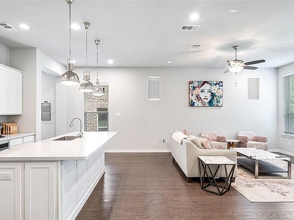 4th image of 17744 Coralberry Dr