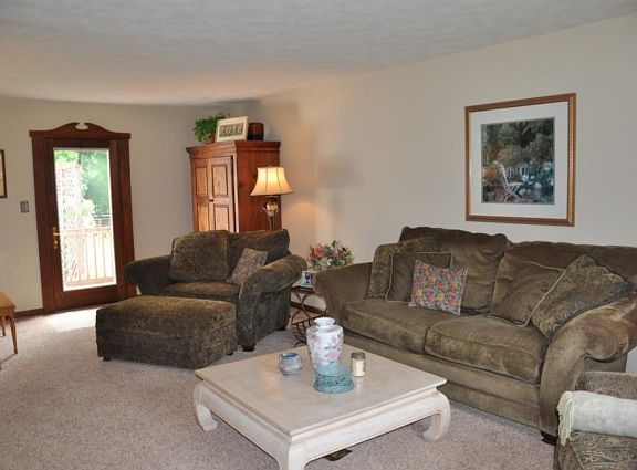 2nd image of 8333 Poplar Dr