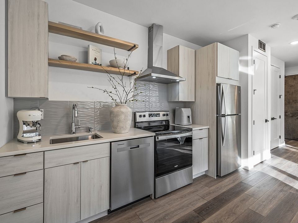 1st image of 3126 Minnehaha Ave #1113