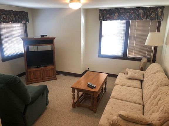 4th image of 615 Fonddulac Ave