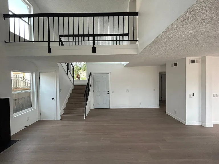 12040 Woodbridge Dr — Photo 10