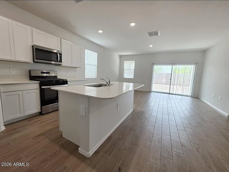 18399 W Buckskin Trl — Photo 12