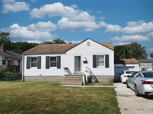 3529 Saint Joachim Ln, Saint Ann, MO 63074