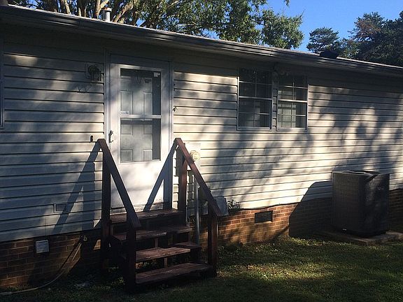 3rd image of 1246 Suncrest Ave