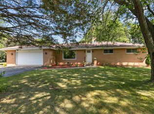 1902 Mary Ln, Neenah, WI