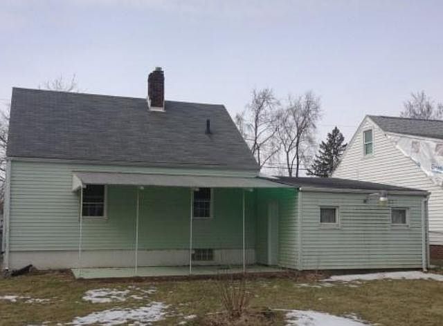 2nd image of 2812 Gilbert Ave NE