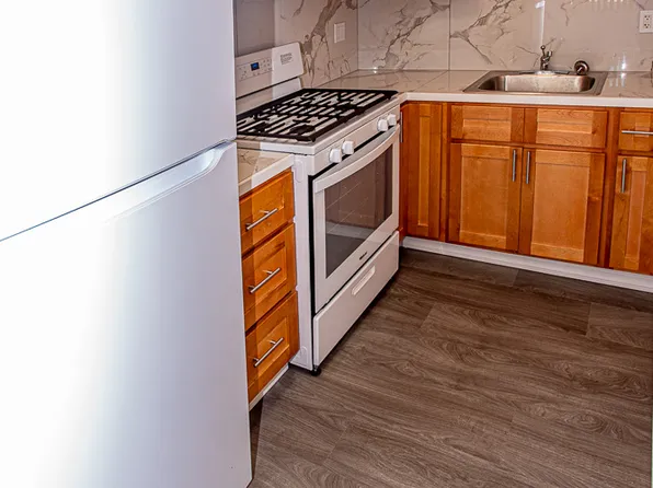 921 High School Way APT 2, Mountain View, CA 94041