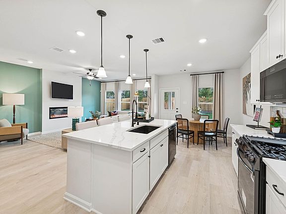 7th image of this home