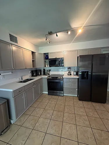 3621 SW 15th St #2 Photo 1