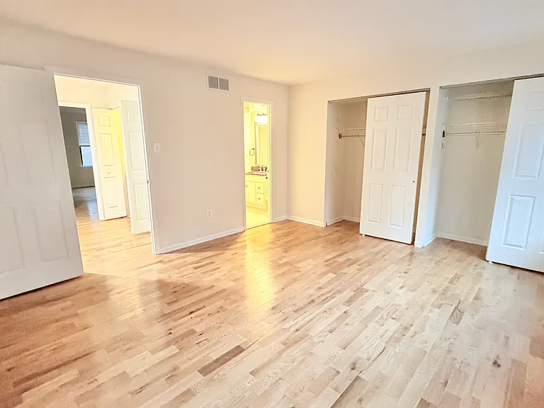 803 Addison St #A — Photo 10