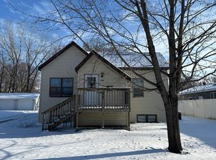 615 4th St SW, Willmar, MN 56201