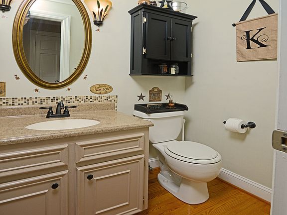 4th image of 3308 Cadenza St