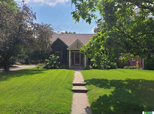 3791 B St, Lincoln, NE 68510